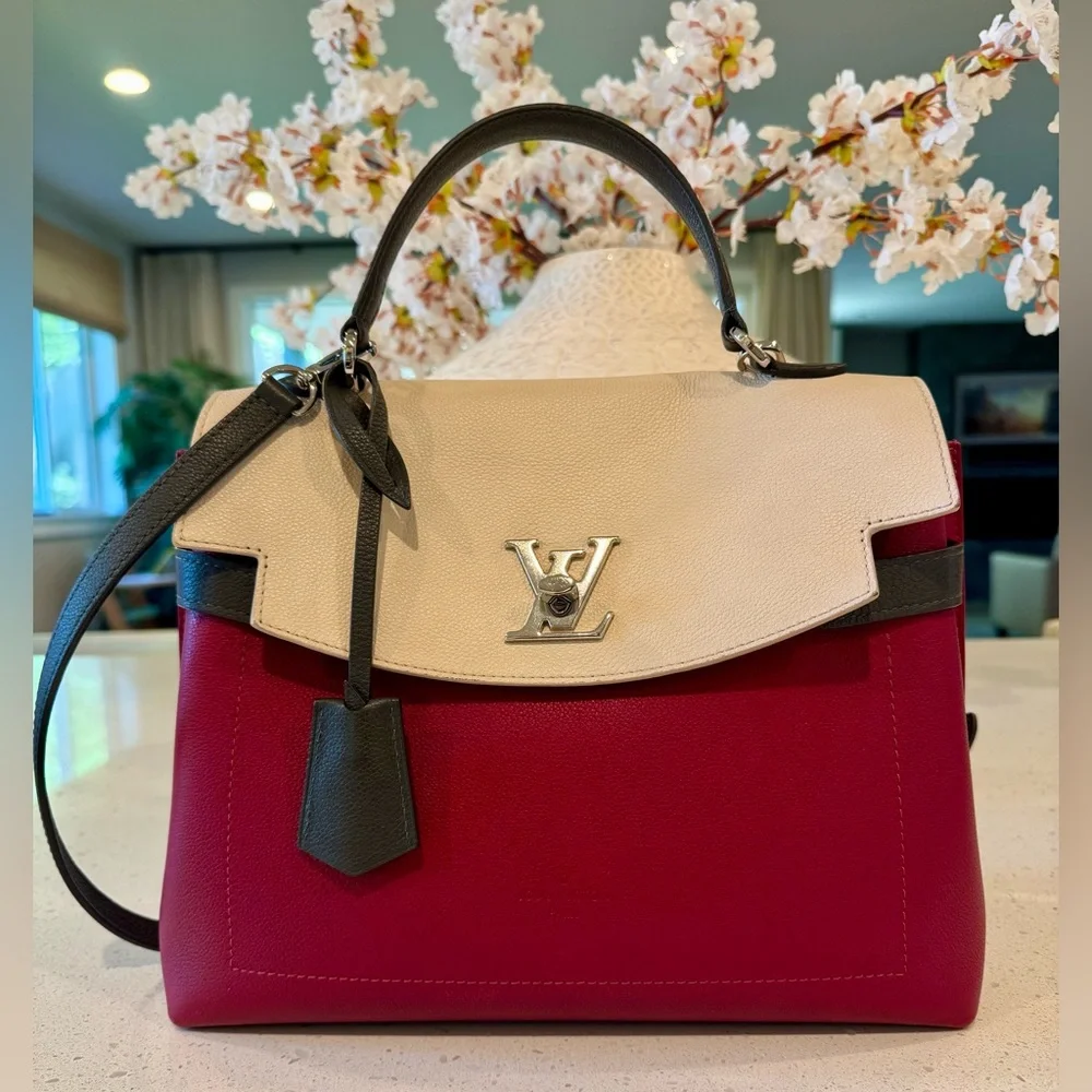 Louis Vuitton lock me Ever MM - Picture 1 of 15